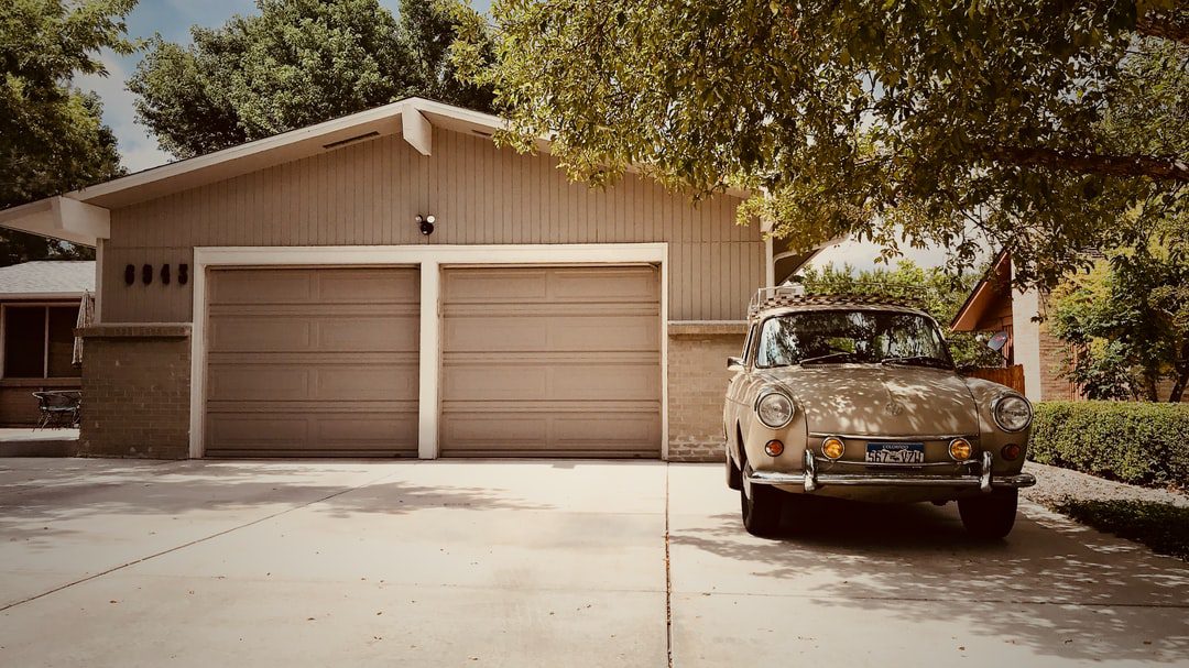 A Complete Guide to Doing a Garage Deep Clean